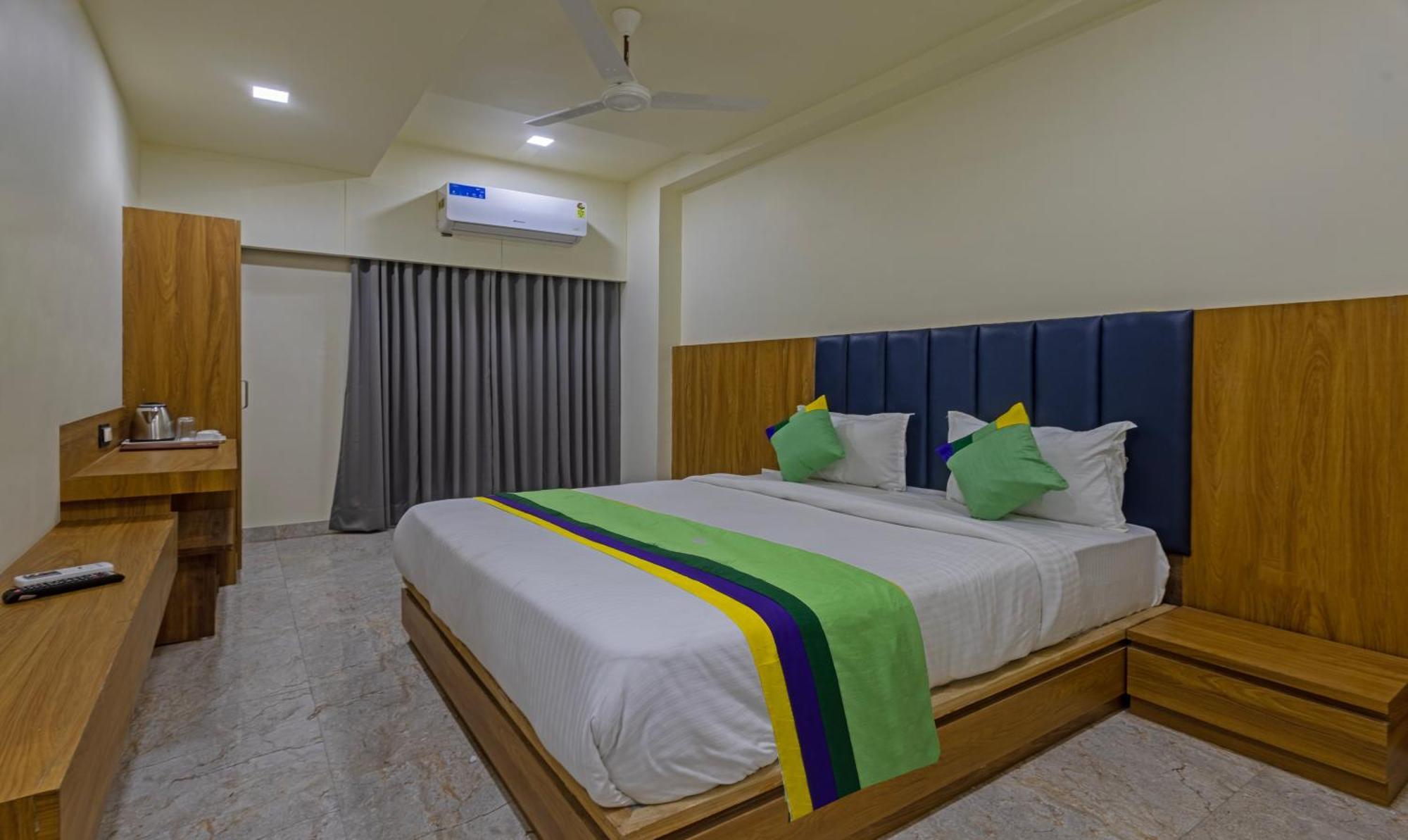 Hotel Treebo Eden Park, Ahmedabad Watuwa Exterior foto