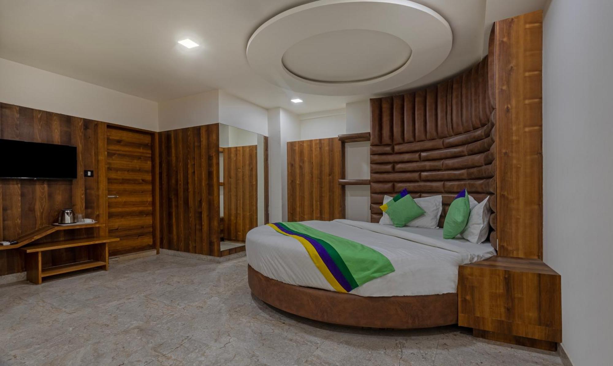Hotel Treebo Eden Park, Ahmedabad Watuwa Exterior foto