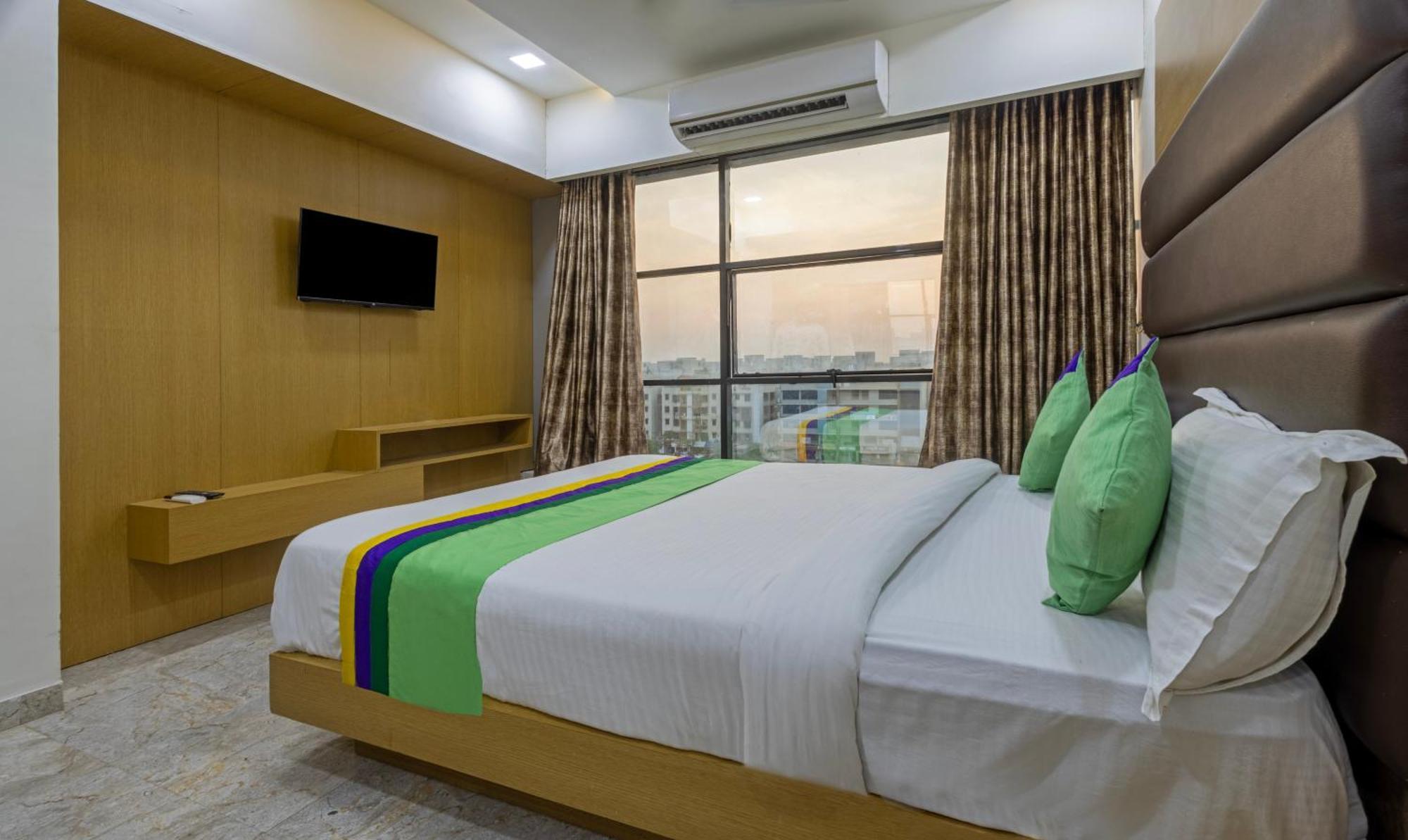 Hotel Treebo Eden Park, Ahmedabad Watuwa Exterior foto